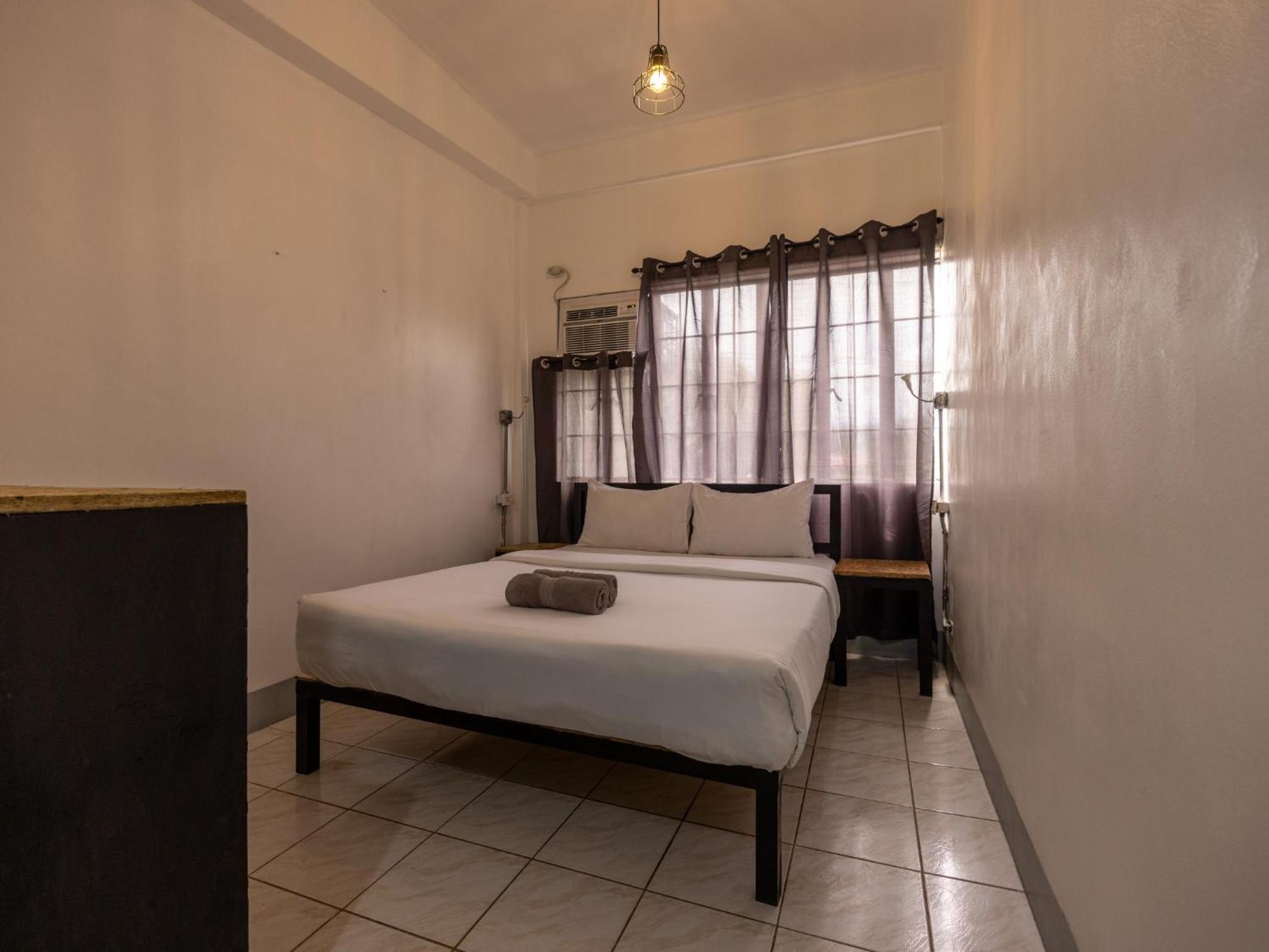 Mad Monkey Cebu City (Adults Only) Екстер'єр фото
